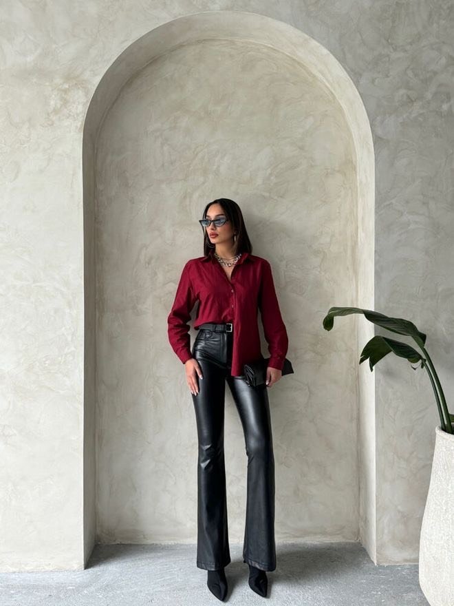 Rode blouse met kanten rug rode blouse